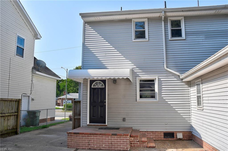 Photo 31 of 50 residential for sale in Norfolk virginia