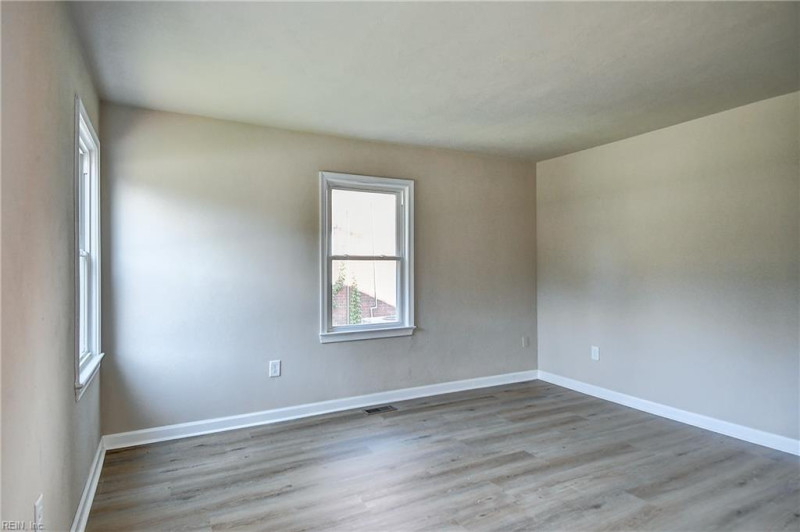 Photo 4 of 50 residential for sale in Norfolk virginia