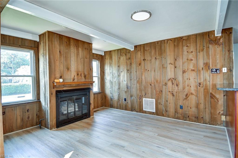 Photo 6 of 50 residential for sale in Norfolk virginia