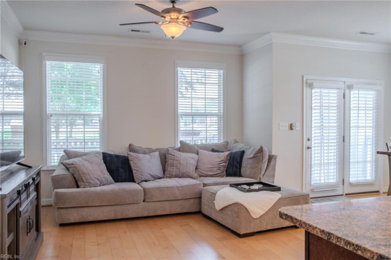 Photo 6 of 18 residential for sale in Chesapeake virginia Photo 6 of 18 residential for sale in Chesapeake virginia