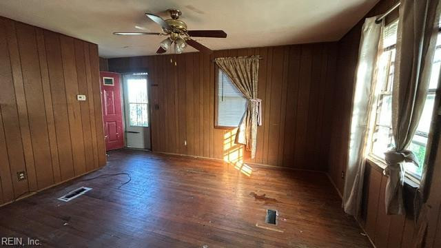 Photo 15 of 38 residential for sale in Norfolk virginia Photo 15 of 38 residential for sale in Norfolk virginia