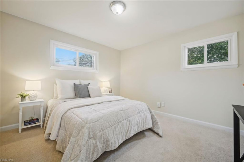Photo 5 of 41 residential for sale in Virginia Beach virginia