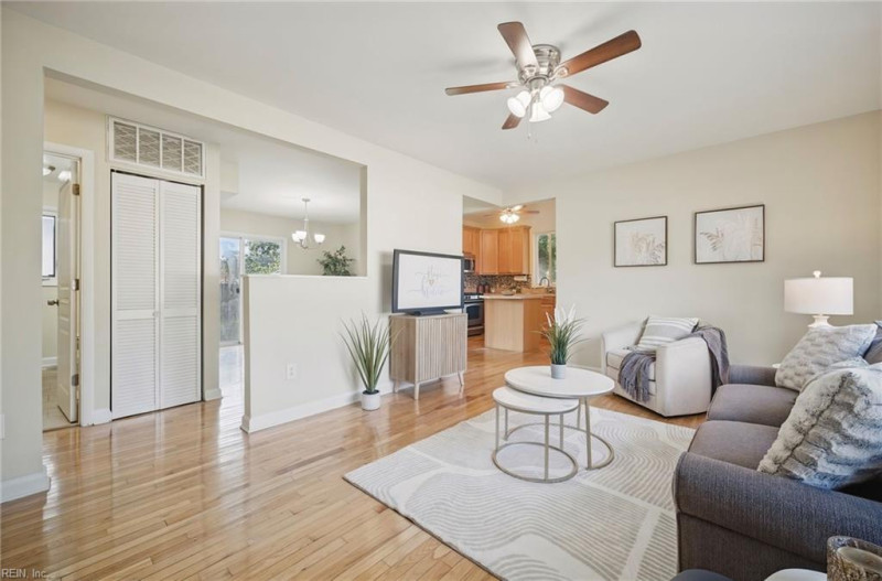 Photo 7 of 41 residential for sale in Virginia Beach virginia