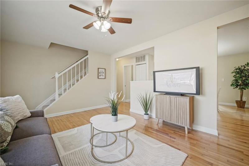 Photo 8 of 41 residential for sale in Virginia Beach virginia