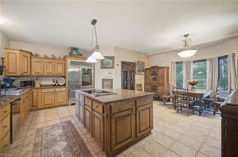 Photo 11 of 49 residential for sale in Virginia Beach virginia