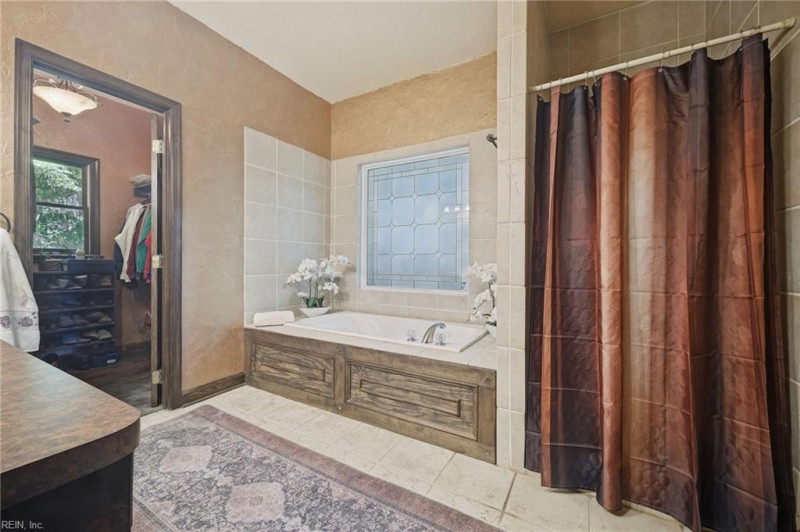 Photo 17 of 49 residential for sale in Virginia Beach virginia