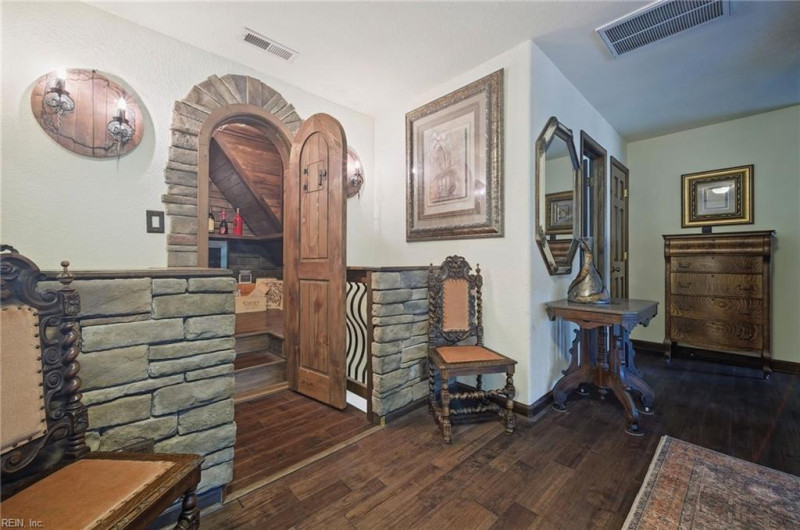 Photo 22 of 49 residential for sale in Virginia Beach virginia