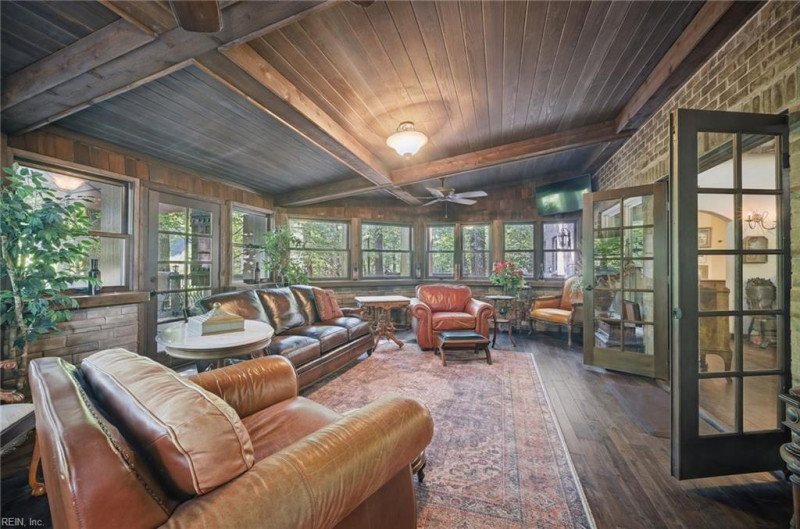 Photo 27 of 49 residential for sale in Virginia Beach virginia