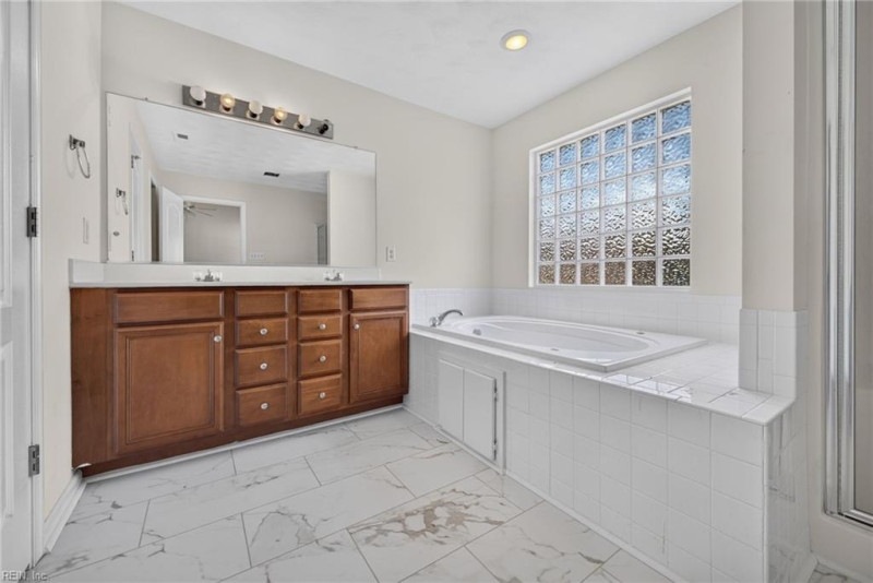 Photo 31 of 50 residential for sale in Suffolk virginia