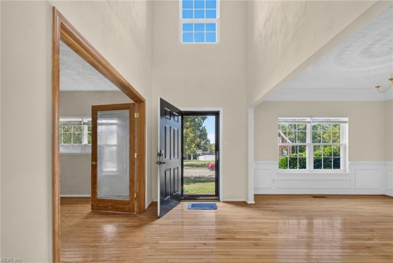 Photo 5 of 50 residential for sale in Suffolk virginia