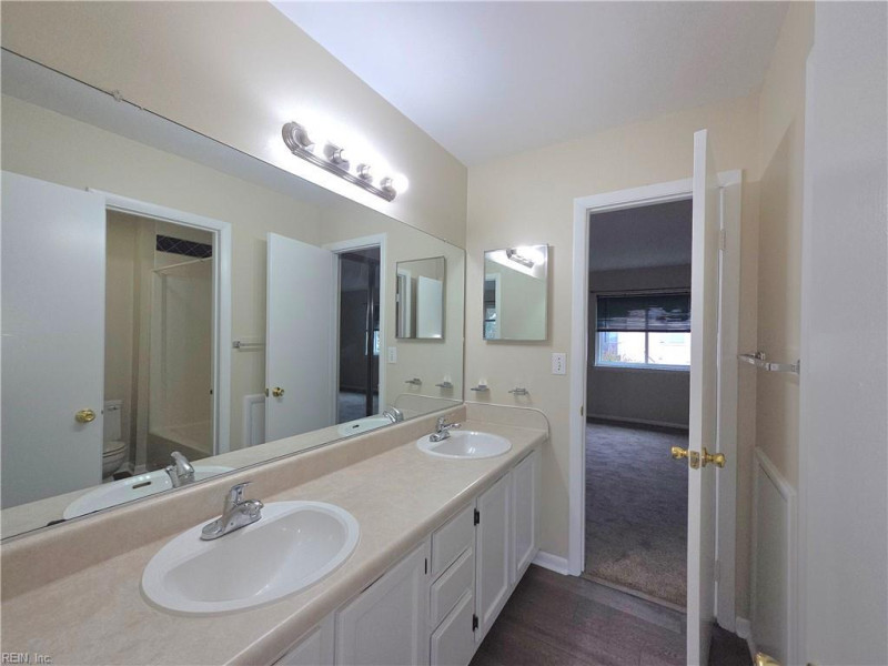 Photo 19 of 26 residential for sale in Virginia Beach virginia