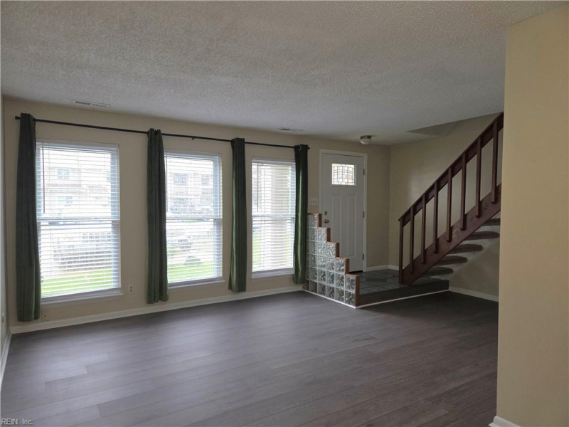 Photo 2 of 26 residential for sale in Virginia Beach virginia