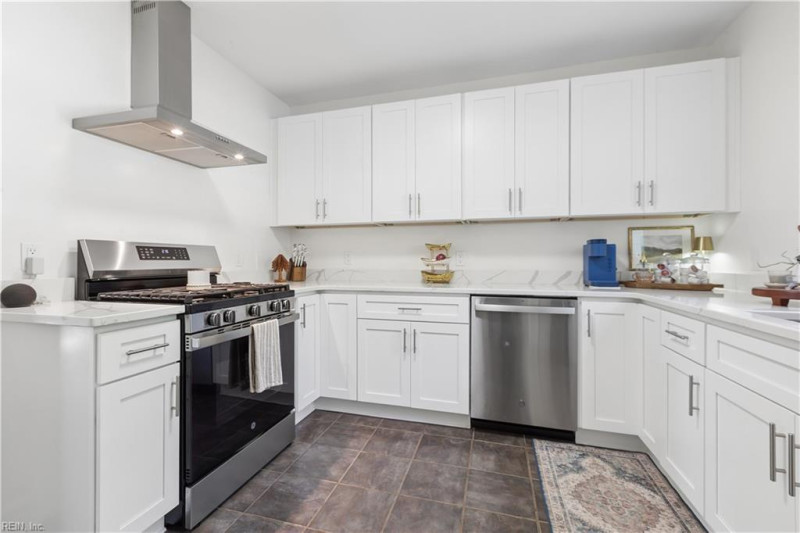 Photo 5 of 50 residential for sale in Newport News virginia