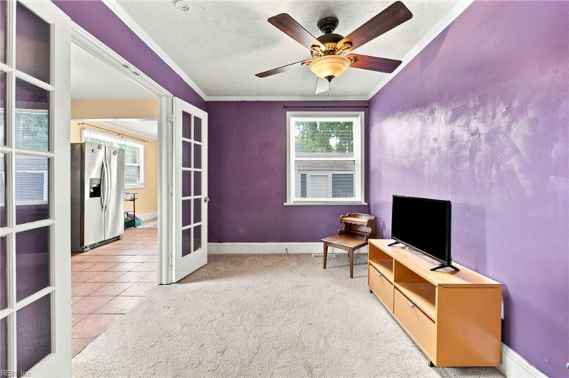 Photo 20 of 36 residential for sale in Portsmouth virginia