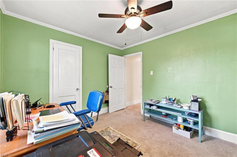 Photo 21 of 36 residential for sale in Portsmouth virginia