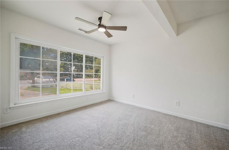 Photo 15 of 41 residential for sale in Virginia Beach virginia
