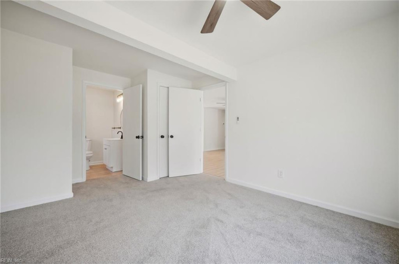 Photo 16 of 41 residential for sale in Virginia Beach virginia