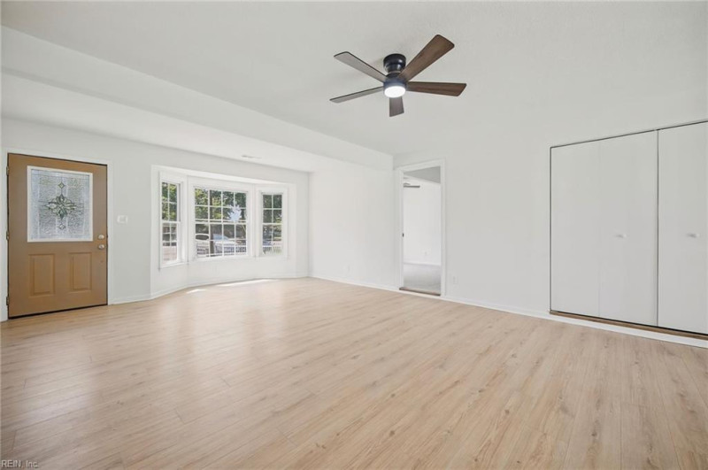 Photo 7 of 41 residential for sale in Virginia Beach virginia