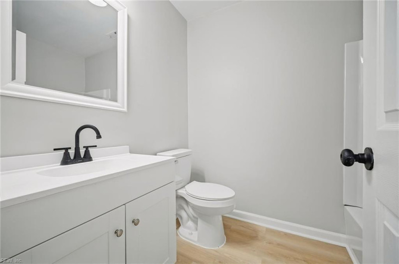 Photo 21 of 31 residential for sale in Chesapeake virginia