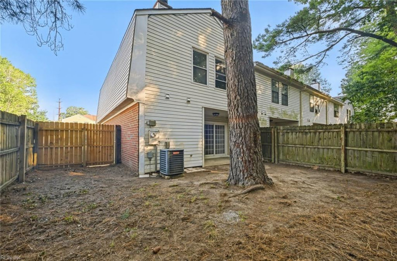 Photo 25 of 31 residential for sale in Chesapeake virginia