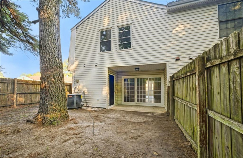 Photo 26 of 31 residential for sale in Chesapeake virginia
