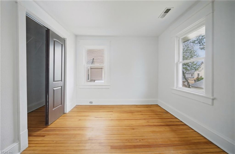 Photo 13 of 18 residential for sale in Norfolk virginia