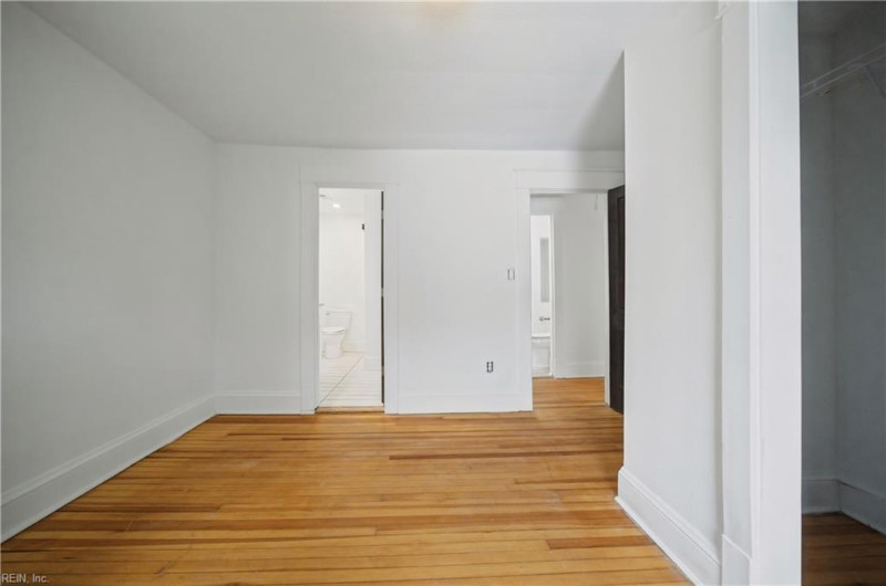Photo 14 of 18 residential for sale in Norfolk virginia