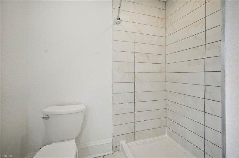 Photo 17 of 18 residential for sale in Norfolk virginia