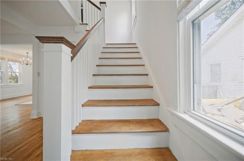 Photo 5 of 18 residential for sale in Norfolk virginia