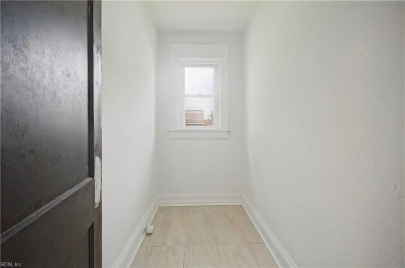 Photo 8 of 18 residential for sale in Norfolk virginia