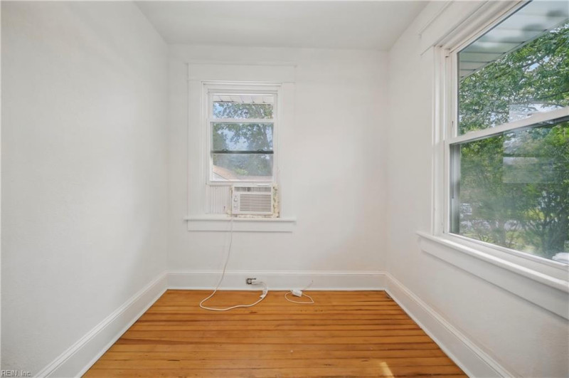 Photo 9 of 18 residential for sale in Norfolk virginia