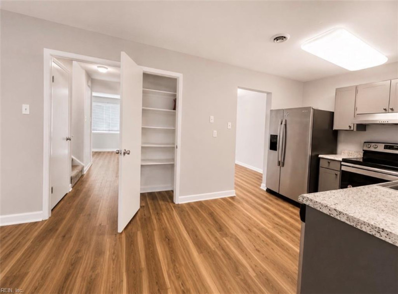 Photo 18 of 35 residential for sale in Virginia Beach virginia