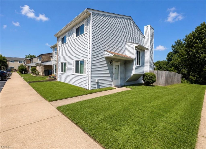 Photo 6 of 35 residential for sale in Virginia Beach virginia