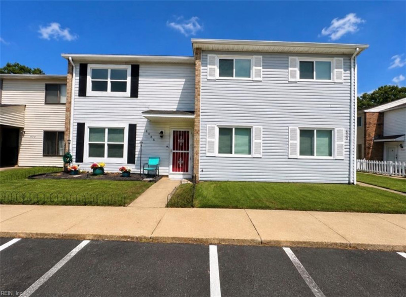 Photo 7 of 35 residential for sale in Virginia Beach virginia