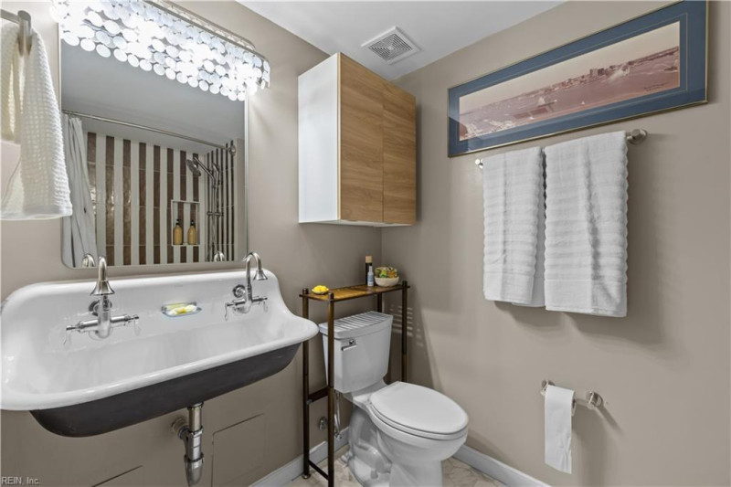 Photo 10 of 25 residential for sale in Virginia Beach virginia