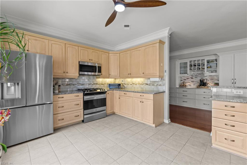 Photo 13 of 25 residential for sale in Virginia Beach virginia