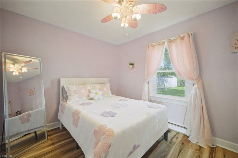 Photo 12 of 46 residential for sale in Suffolk virginia