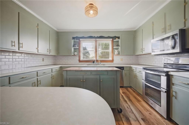 Photo 16 of 46 residential for sale in Suffolk virginia