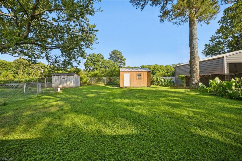Photo 33 of 46 residential for sale in Suffolk virginia