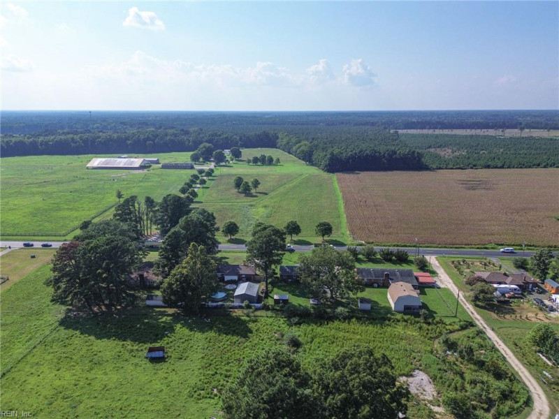 Photo 40 of 46 residential for sale in Suffolk virginia