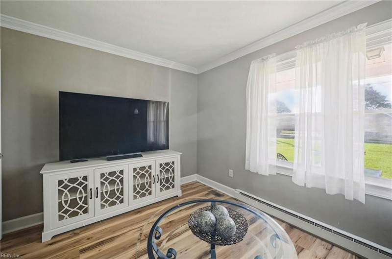 Photo 7 of 46 residential for sale in Suffolk virginia