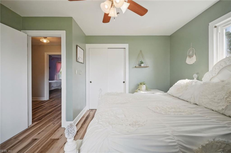 Photo 9 of 46 residential for sale in Suffolk virginia
