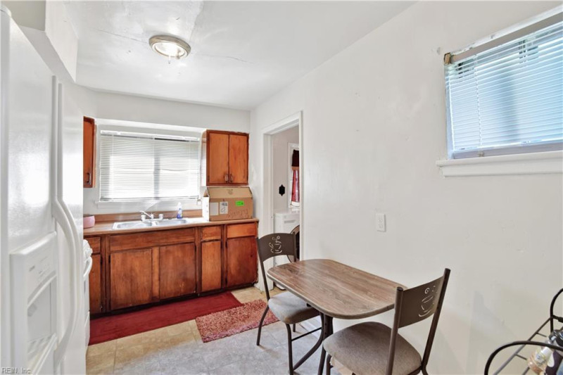 Photo 7 of 17 residential for sale in Portsmouth virginia Photo 7 of 17 residential for sale in Portsmouth virginia