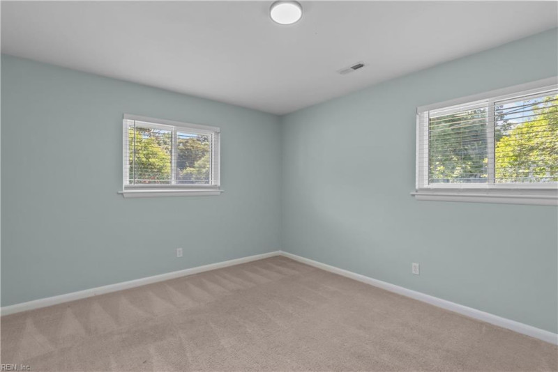 Photo 20 of 35 residential for sale in Chesapeake virginia Photo 20 of 35 residential for sale in Chesapeake virginia