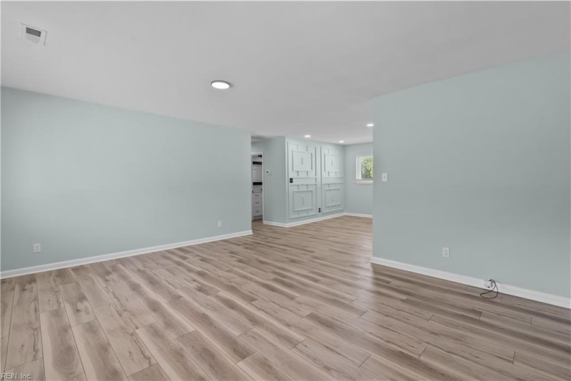 Photo 3 of 35 residential for sale in Chesapeake virginia Photo 3 of 35 residential for sale in Chesapeake virginia