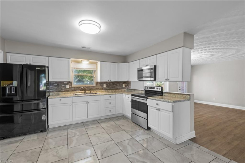 Photo 7 of 37 residential for sale in Chesapeake virginia Photo 7 of 37 residential for sale in Chesapeake virginia