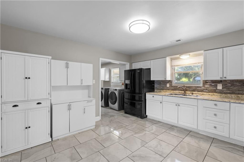 Photo 8 of 37 residential for sale in Chesapeake virginia Photo 8 of 37 residential for sale in Chesapeake virginia