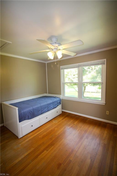 Photo 20 of 48 residential for sale in Chesapeake virginia