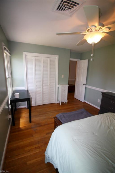 Photo 22 of 48 residential for sale in Chesapeake virginia