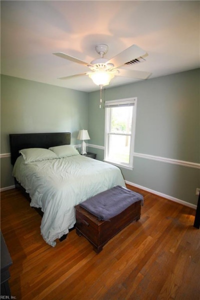 Photo 23 of 48 residential for sale in Chesapeake virginia